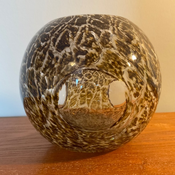 Art Glass Tortoise Shell Pattern with Windows - Candle Holder or Vase - Picture 6 of 15